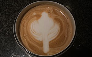 Coffee with leaf latte art